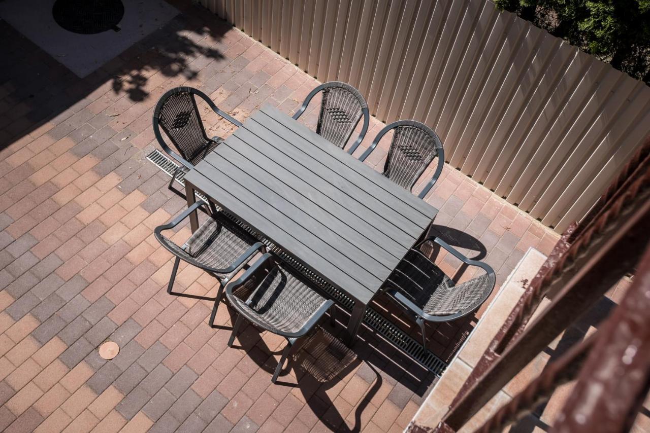 Mokka Apartman Szegedin Exterior foto
